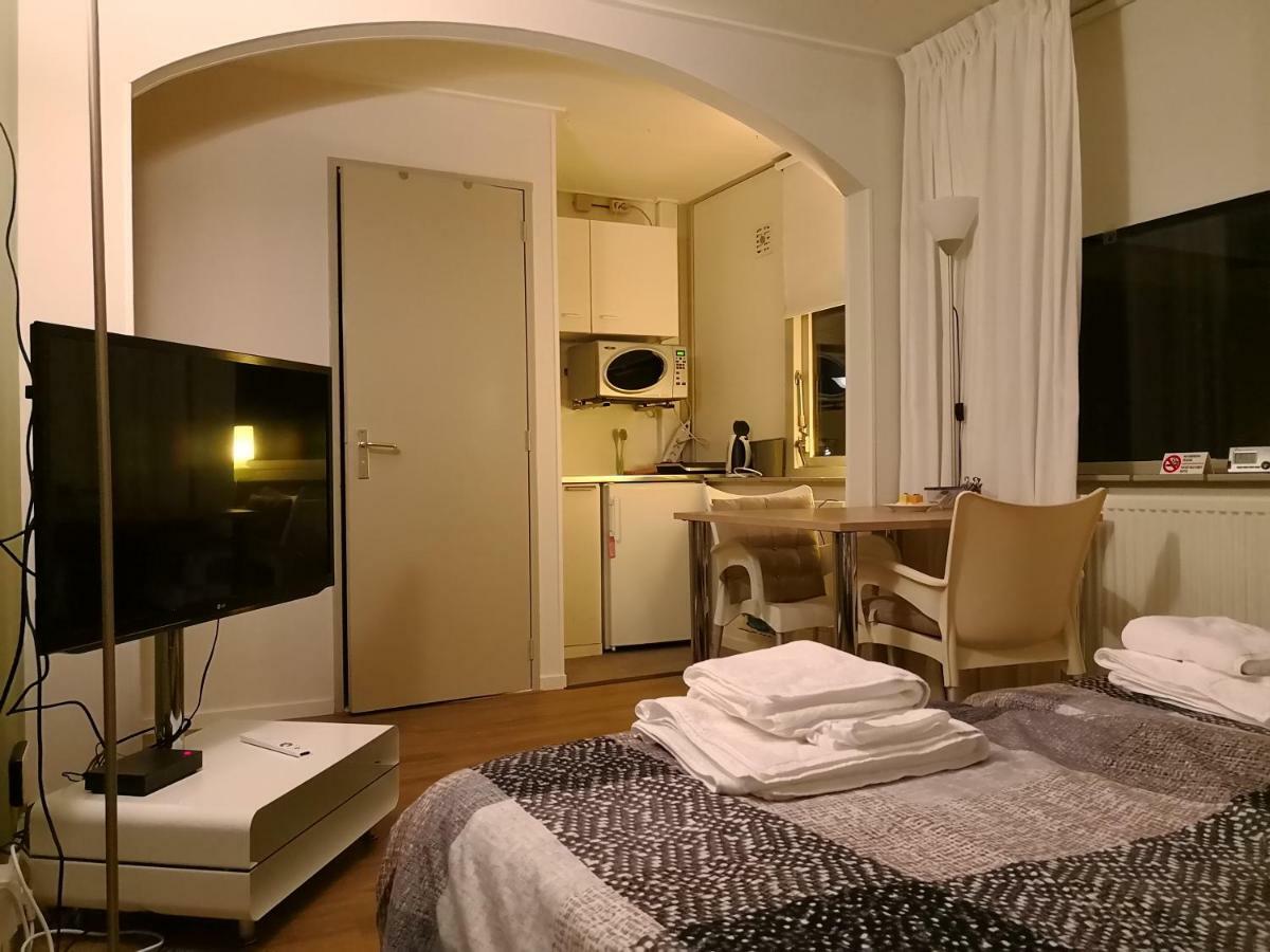 Bordine Guesthouse Leeuwarden Extérieur photo